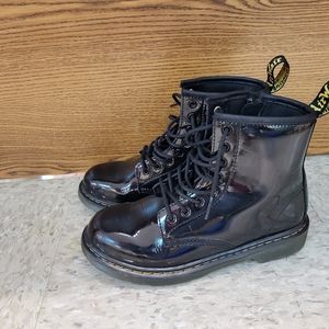 Dr. Martens Girls 1460 Boot Black Patent Leather Good Used Condition